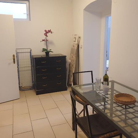 Spacious Apartment Near The Center Viena Exterior foto